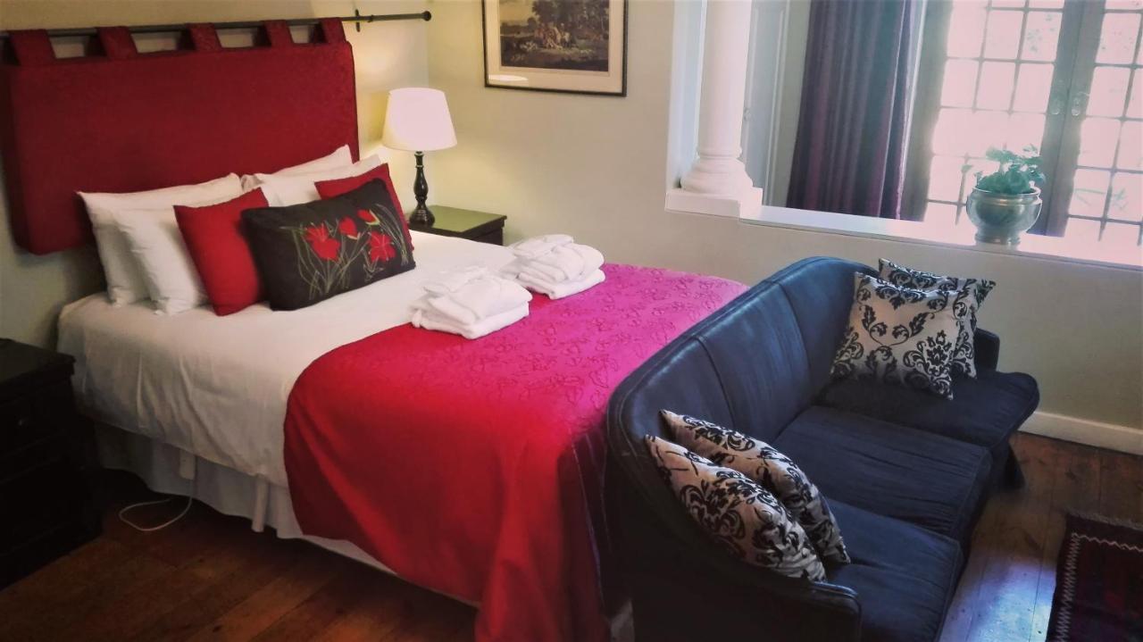 Village Green Guest House Randburg Esterno foto